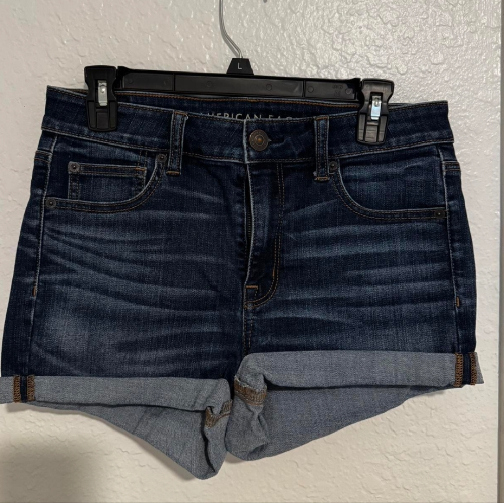 American Eagle Light Blue Denim Jeans